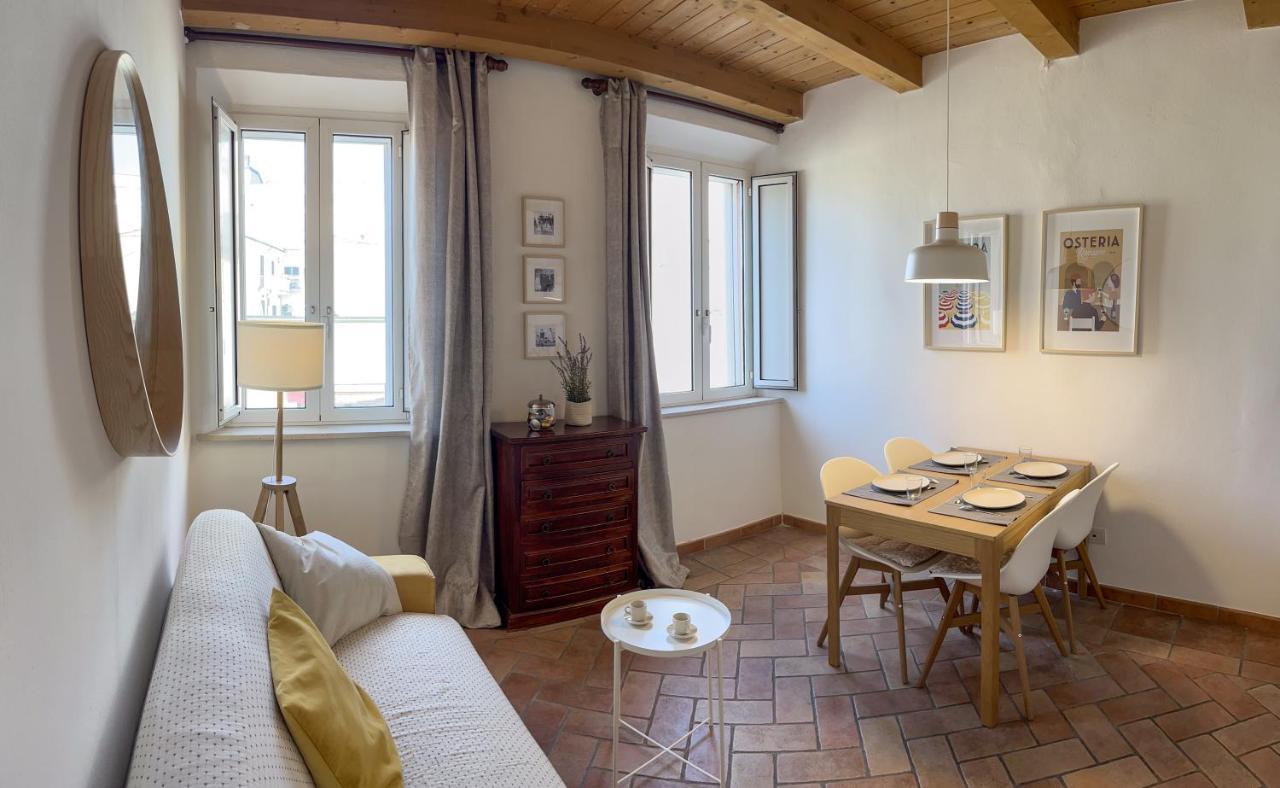 Appartements Dans Agreable Maison De Ville Centre Historique De Rimini Exterior photo